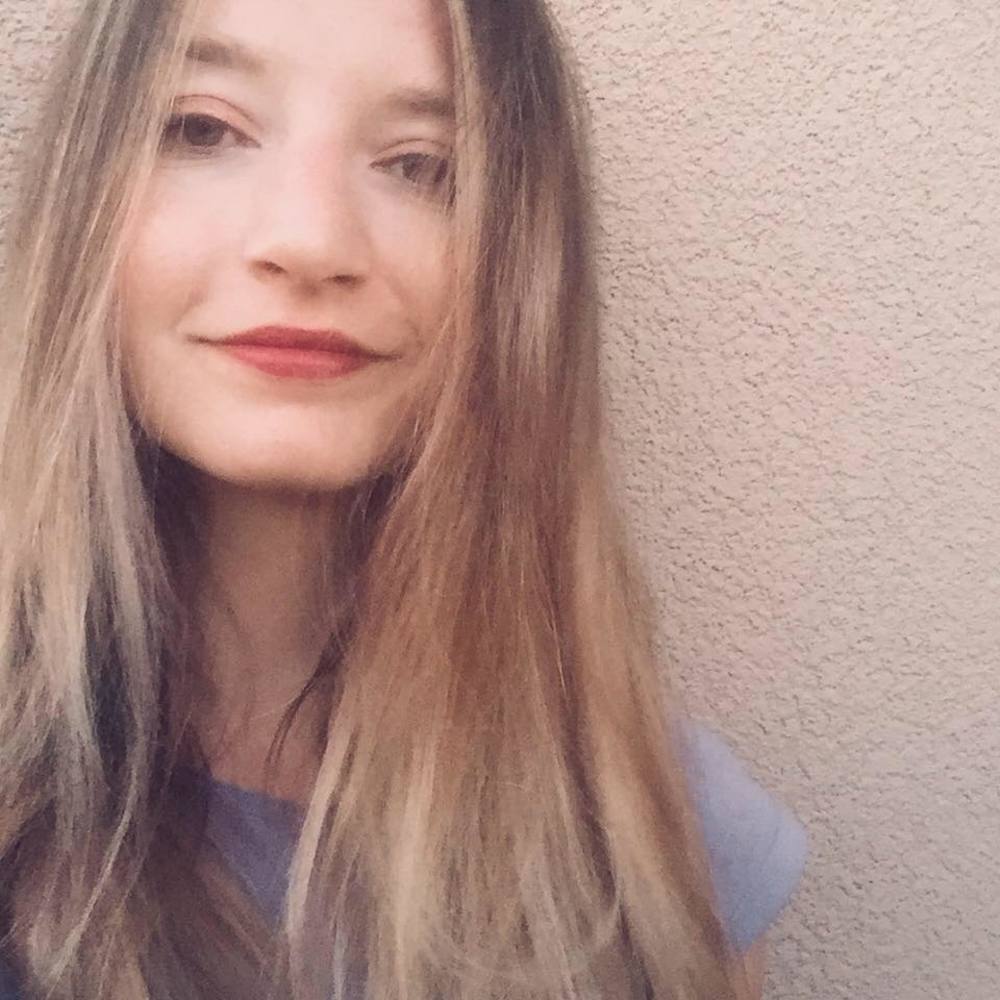 Meet your Posher, Carolyn